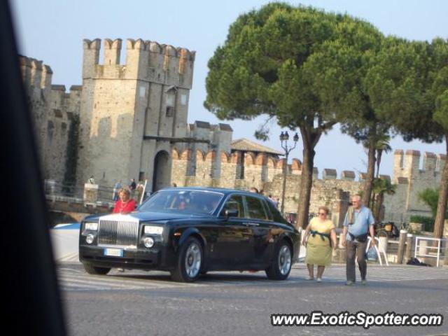 Rolls Royce Phantom spotted in Sirmione, Italy
