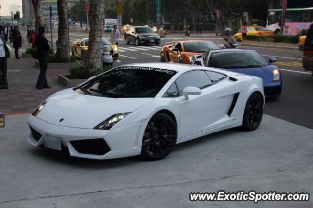 Lamborghini Gallardo spotted in Taipei, Taiwan