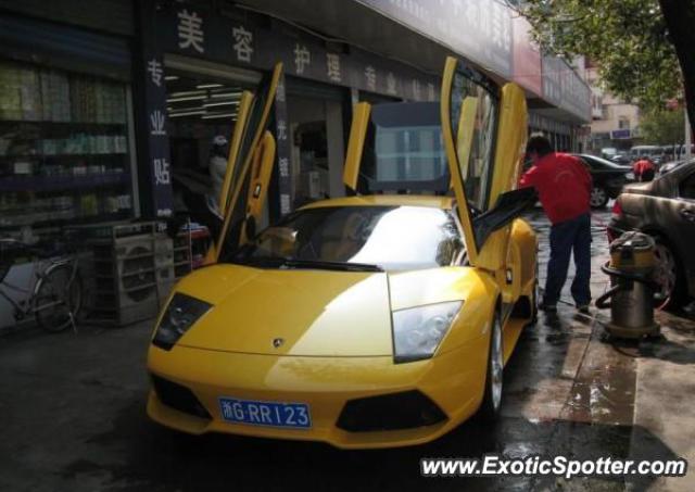 Lamborghini Murcielago spotted in Yiwu, China