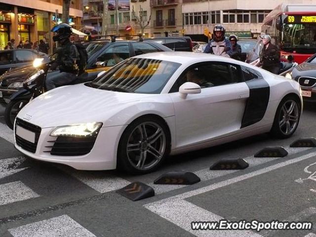 Audi R8 spotted in Barcelona, Spain