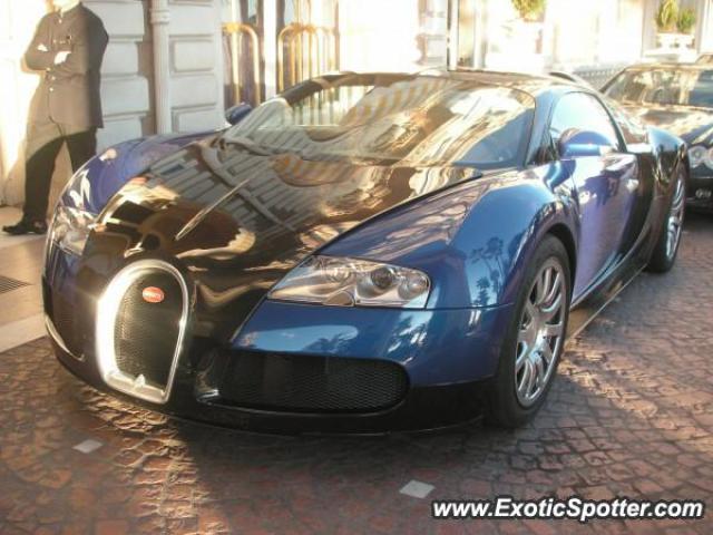 Bugatti Veyron spotted in CANNES, France