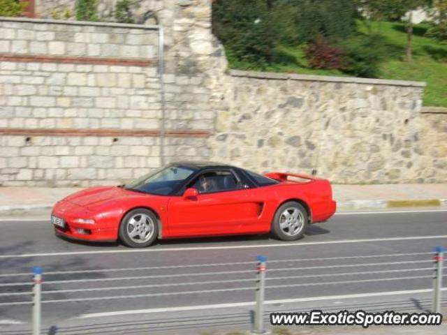 Acura NSX spotted in Istanbul, Turkey