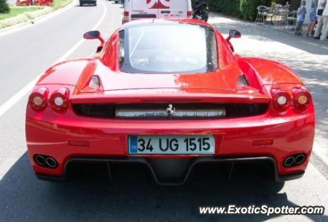 Ferrari Enzo spotted in Istanbul, Turkey