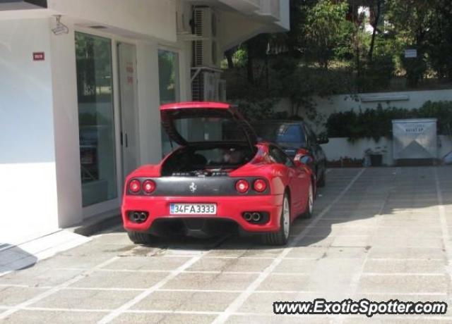 Ferrari 360 Modena spotted in Istanbul, Turkey