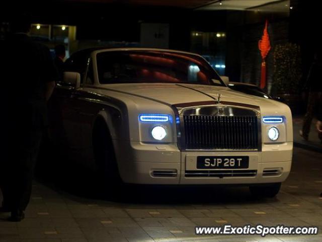 Rolls Royce Phantom spotted in Marina Bay, Singapore