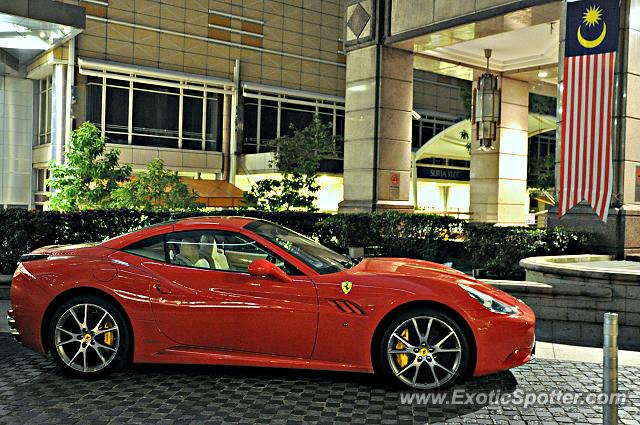 Ferrari California spotted in KLCC Twin Tower, Malaysia