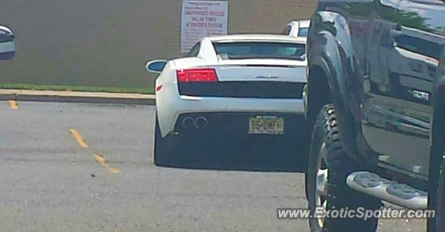 Lamborghini Gallardo spotted in Elizabeth, New Jersey