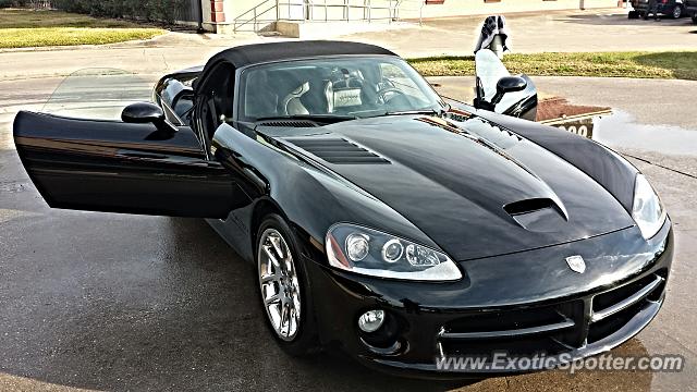 Dodge Viper spotted in Beaumont, Texas
