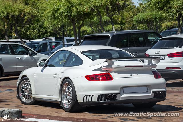 Porsche 911 GT2 spotted in Constantia, South Africa