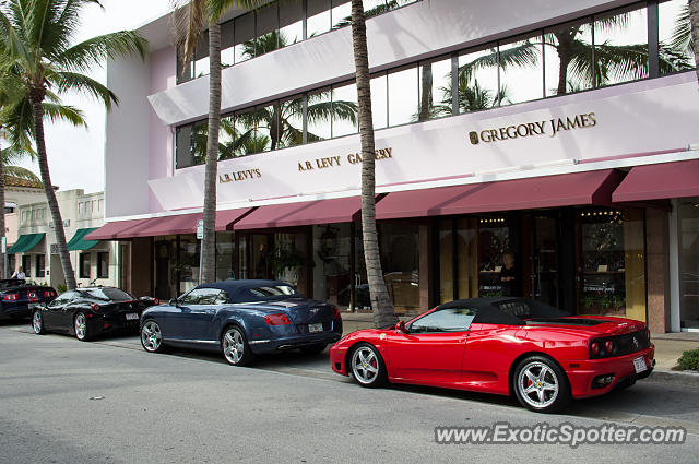 Ferrari 458 Italia spotted in Palm Beach, Florida