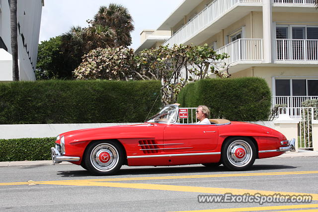 Mercedes 300SL spotted in West Palm Beach, Florida