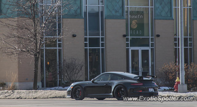 Porsche 911 GT3 spotted in Glendale, Wisconsin