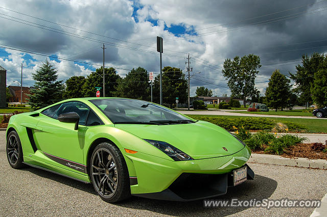 Lamborghini Gallardo spotted in London Ontario, Canada