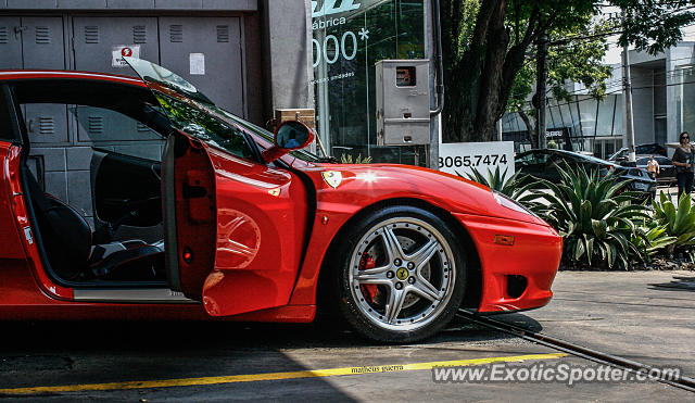 Ferrari 360 Modena spotted in São Paulo, Brazil