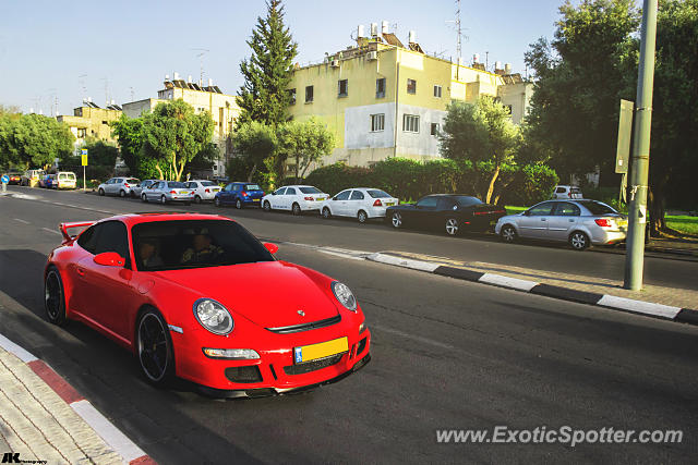 Porsche 911 GT3 spotted in Tel Aviv, Israel