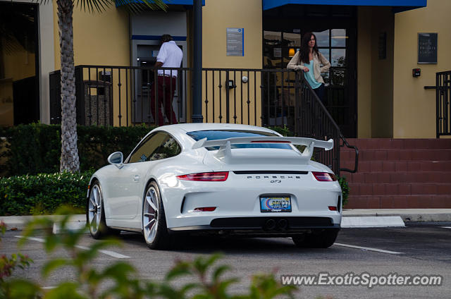 Porsche 911 GT3 spotted in Palm Beach, Florida