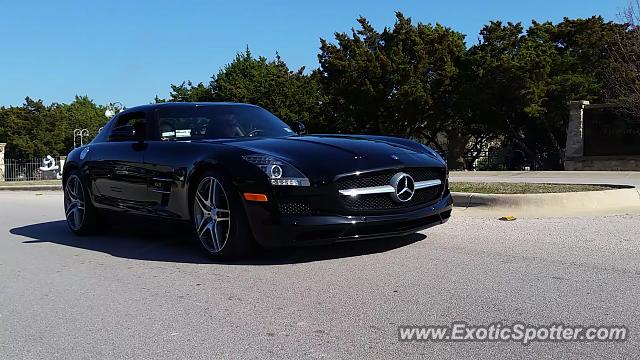 Mercedes SLS AMG spotted in Austin, Texas