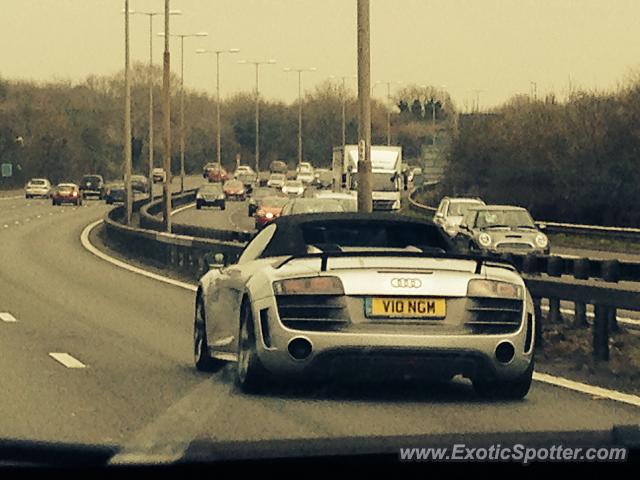 Audi R8 spotted in M4, United Kingdom
