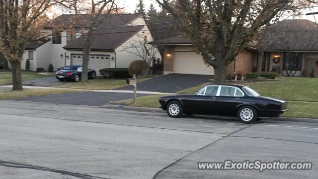 Bentley Continental spotted in Downers Grove, Illinois