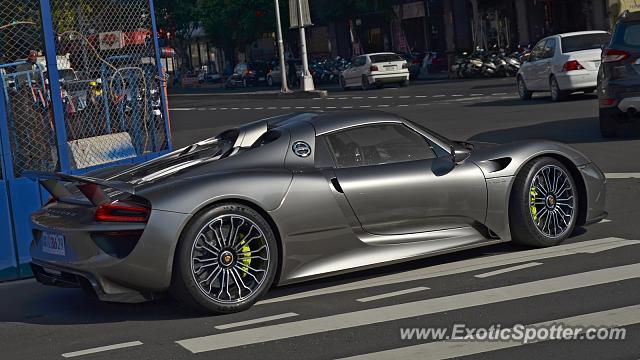 Porsche 918 Spyder spotted in Taichung, Taiwan