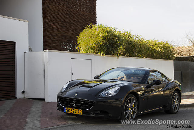 Ferrari California spotted in Herzliya, Israel