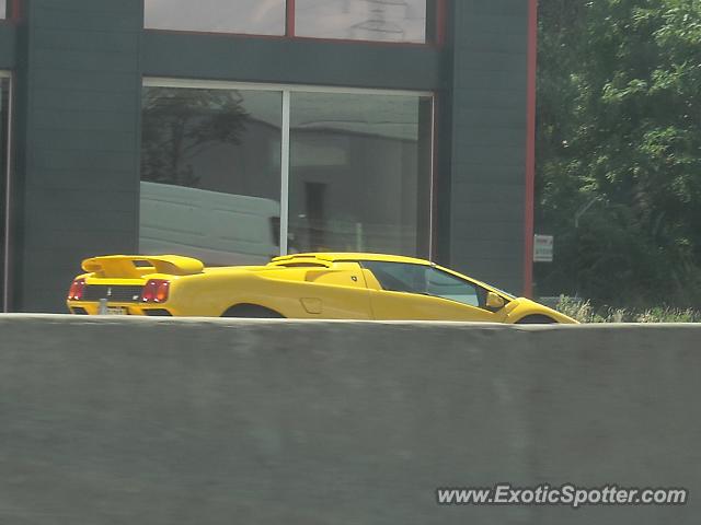 Lamborghini Diablo spotted in Highway, France