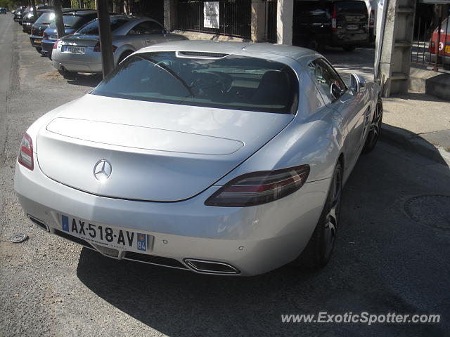 Mercedes SLS AMG spotted in Isle s/ Sorgue, France