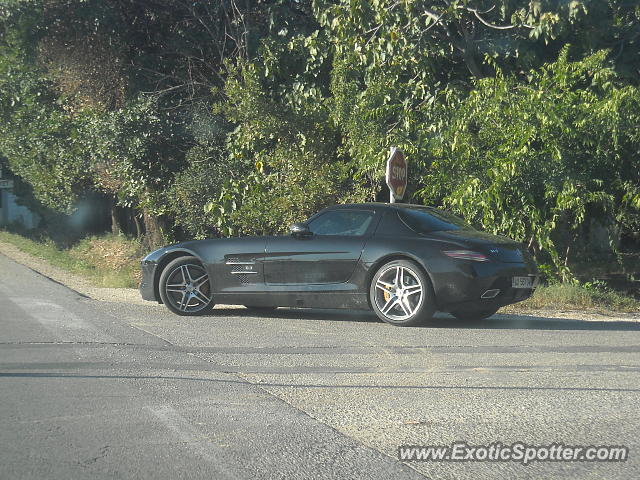 Mercedes SLS AMG spotted in Avignon, France