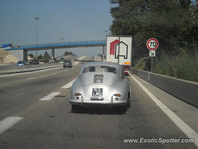 Porsche 356 spotted in Avignon, France