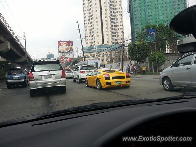 Lamborghini Gallardo spotted in Quezon, Philippines