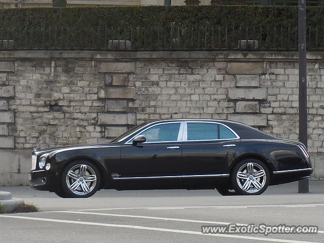 Bentley Mulsanne spotted in Paris, France