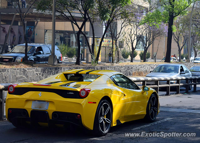 Ferrari 458 Italia spotted in Mexico City, Mexico