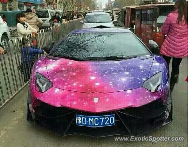 Lamborghini Aventador spotted in Zhengzhou,Henan, China