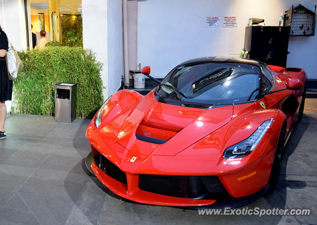 Ferrari LaFerrari spotted in Mexico City, Mexico
