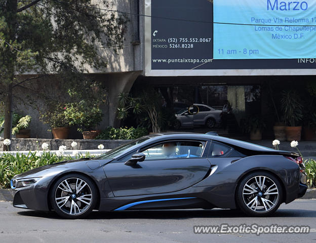 BMW I8 spotted in Mexico City, Mexico