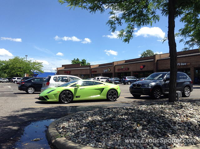 Lamborghini Gallardo spotted in East Lansing, Michigan