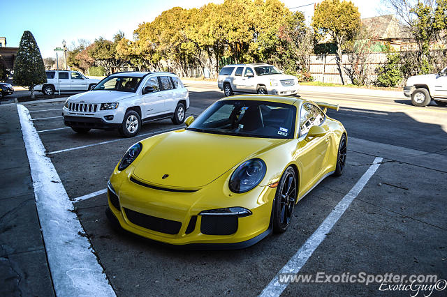 Porsche 911 GT3 spotted in Dallas, Texas