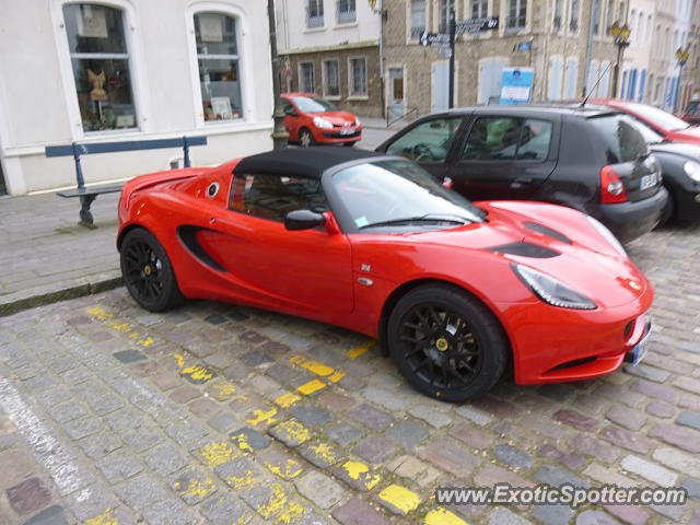 Lotus Elise spotted in Boulogne sur mer, France