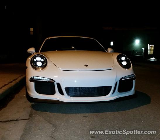 Porsche 911 GT3 spotted in Hartland, Wisconsin