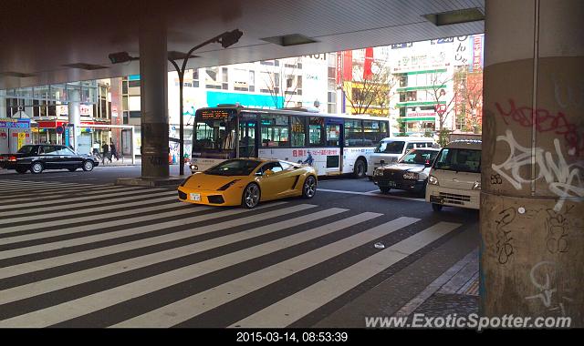 Lamborghini Gallardo spotted in Tokyo, Japan