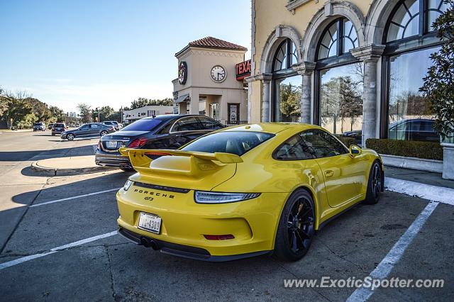 Porsche 911 GT3 spotted in Dallas, Texas