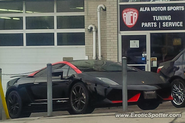 Lamborghini Gallardo spotted in Etobicoke, Canada