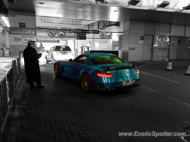 Mercedes SLS AMG spotted in Shanghai, China