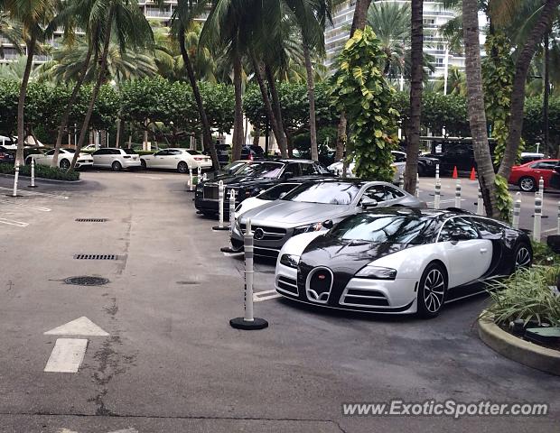 Bugatti Veyron spotted in Miami beach, Florida