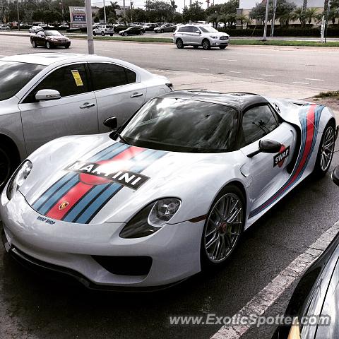 Porsche 918 Spyder spotted in Fort Lauderdale, Florida
