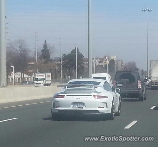Porsche 911 GT3 spotted in Oakville, Canada