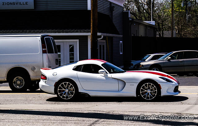 Dodge Viper spotted in Zionsville, Indiana