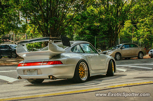 Porsche 911 GT3 spotted in São Paulo, Brazil