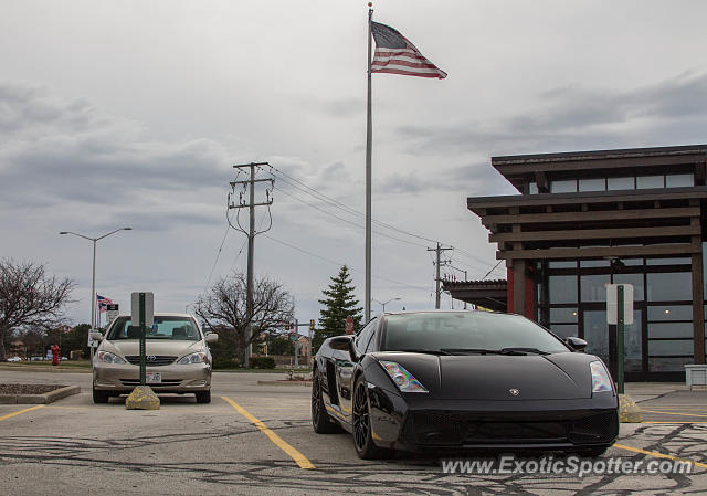Lamborghini Gallardo spotted in Brookfield, Wisconsin