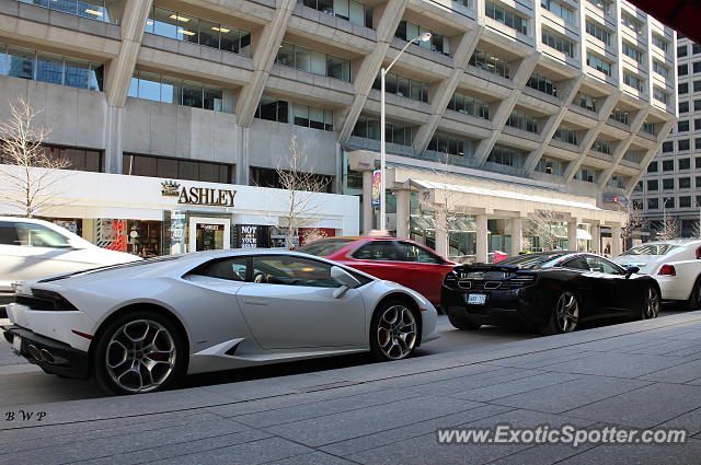 Mclaren MP4-12C spotted in Toronto, Canada